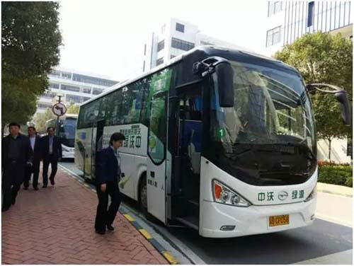 這個方法讓企業(yè)員工上下班不再抱怨（企業(yè)班車租賃服務）